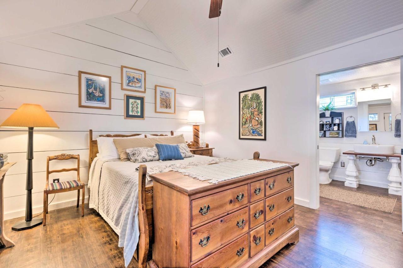 Historic Biloxi Bay Cottage With Beautiful View Ocean Springs Eksteriør billede