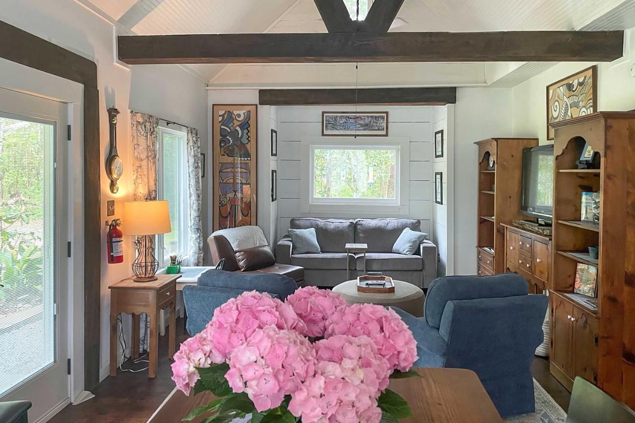 Historic Biloxi Bay Cottage With Beautiful View Ocean Springs Eksteriør billede