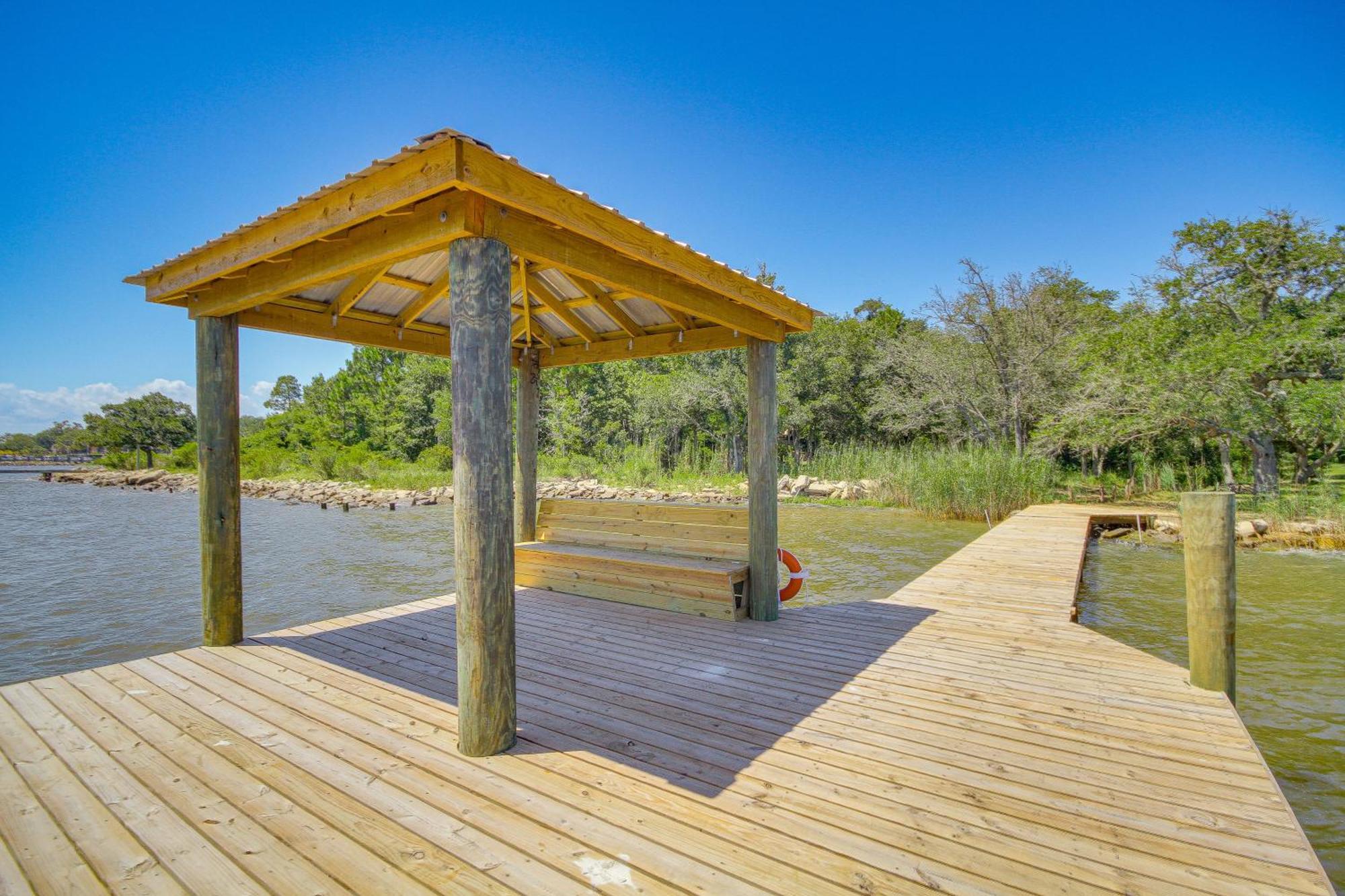 Historic Biloxi Bay Cottage With Beautiful View Ocean Springs Eksteriør billede