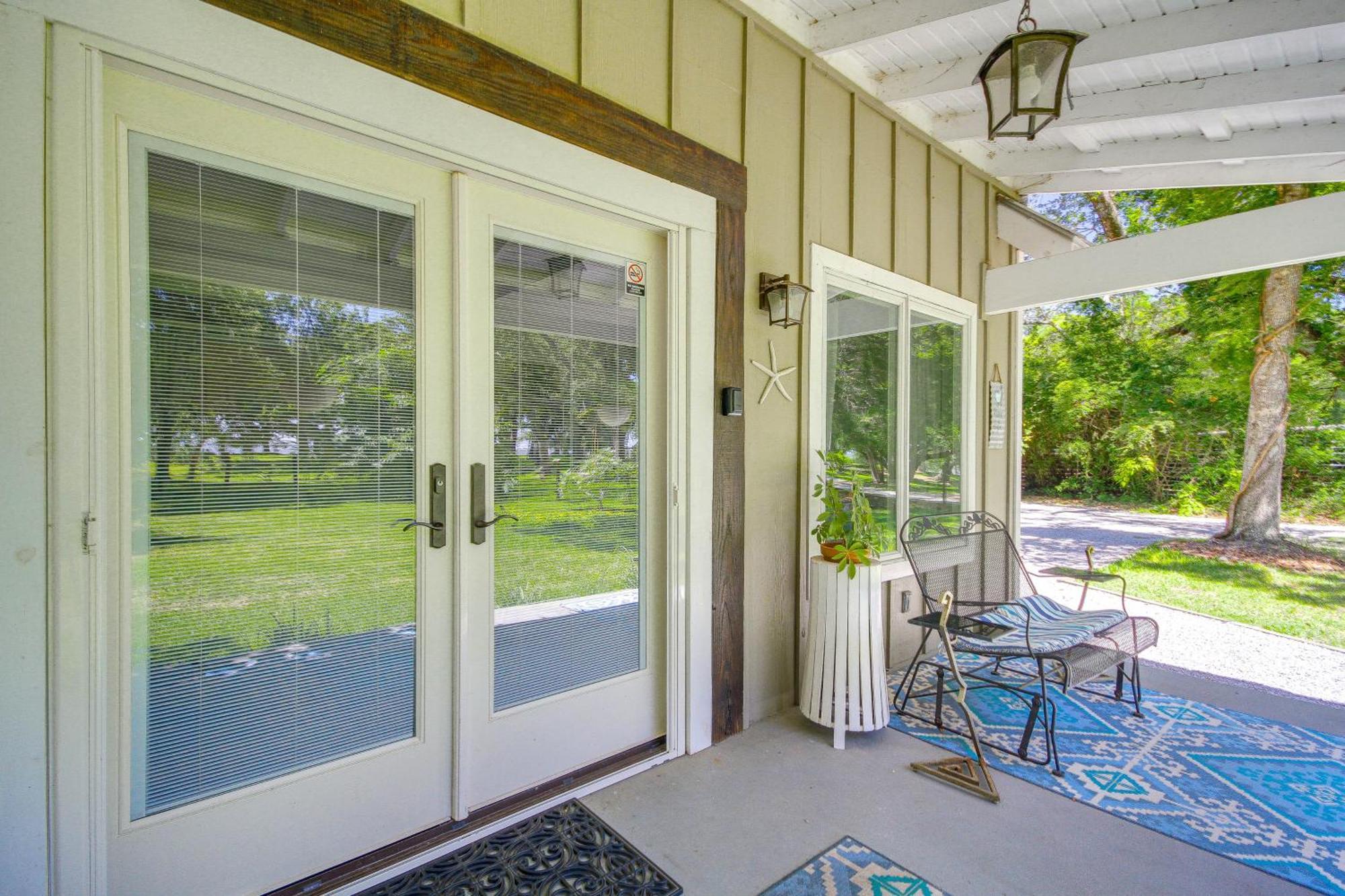 Historic Biloxi Bay Cottage With Beautiful View Ocean Springs Eksteriør billede