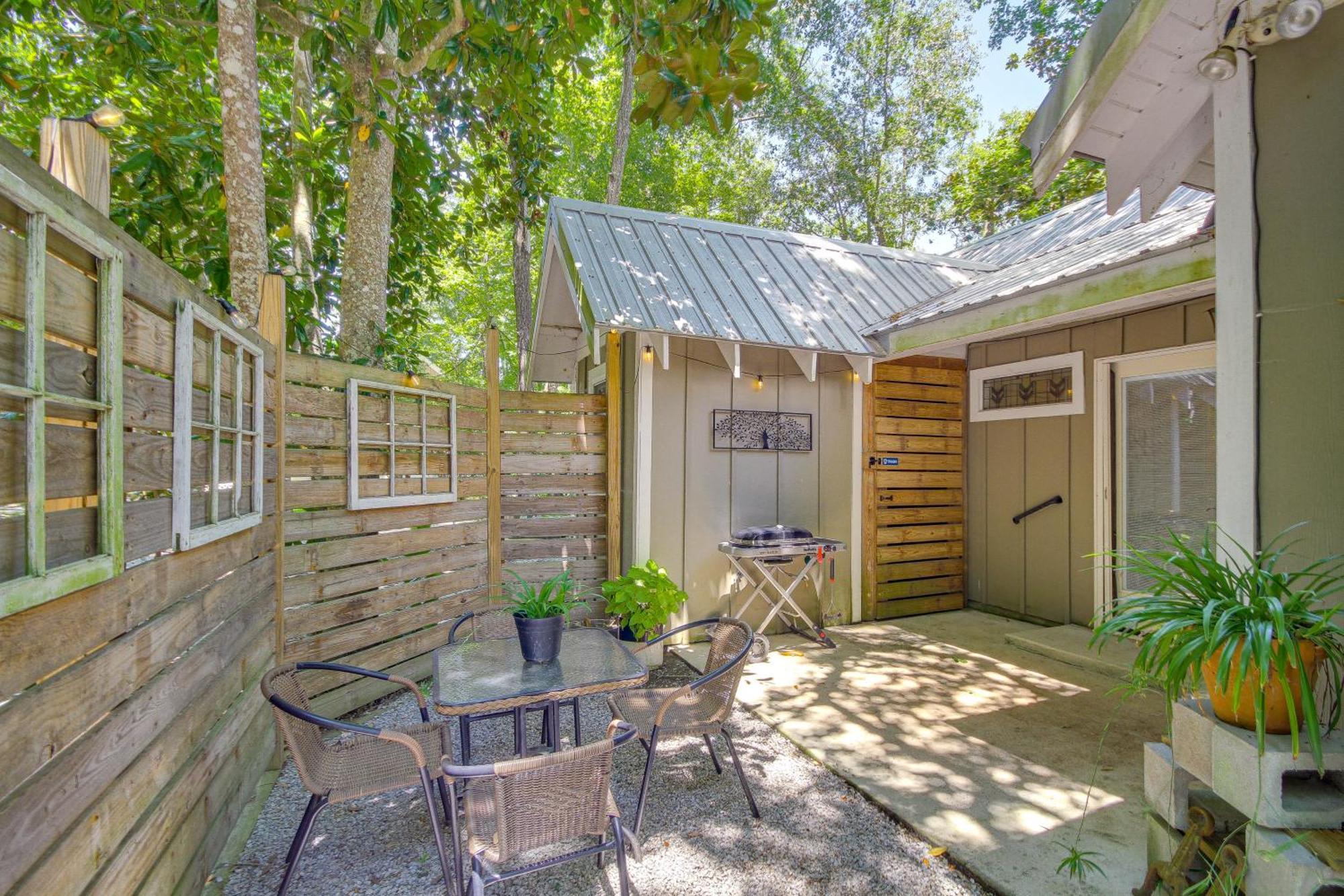 Historic Biloxi Bay Cottage With Beautiful View Ocean Springs Eksteriør billede