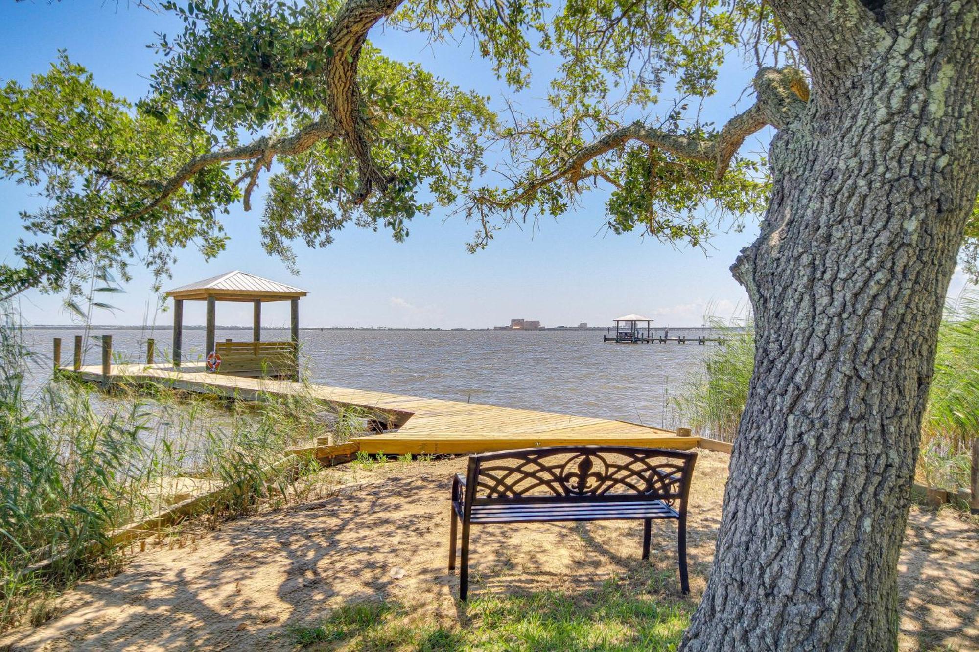 Historic Biloxi Bay Cottage With Beautiful View Ocean Springs Eksteriør billede