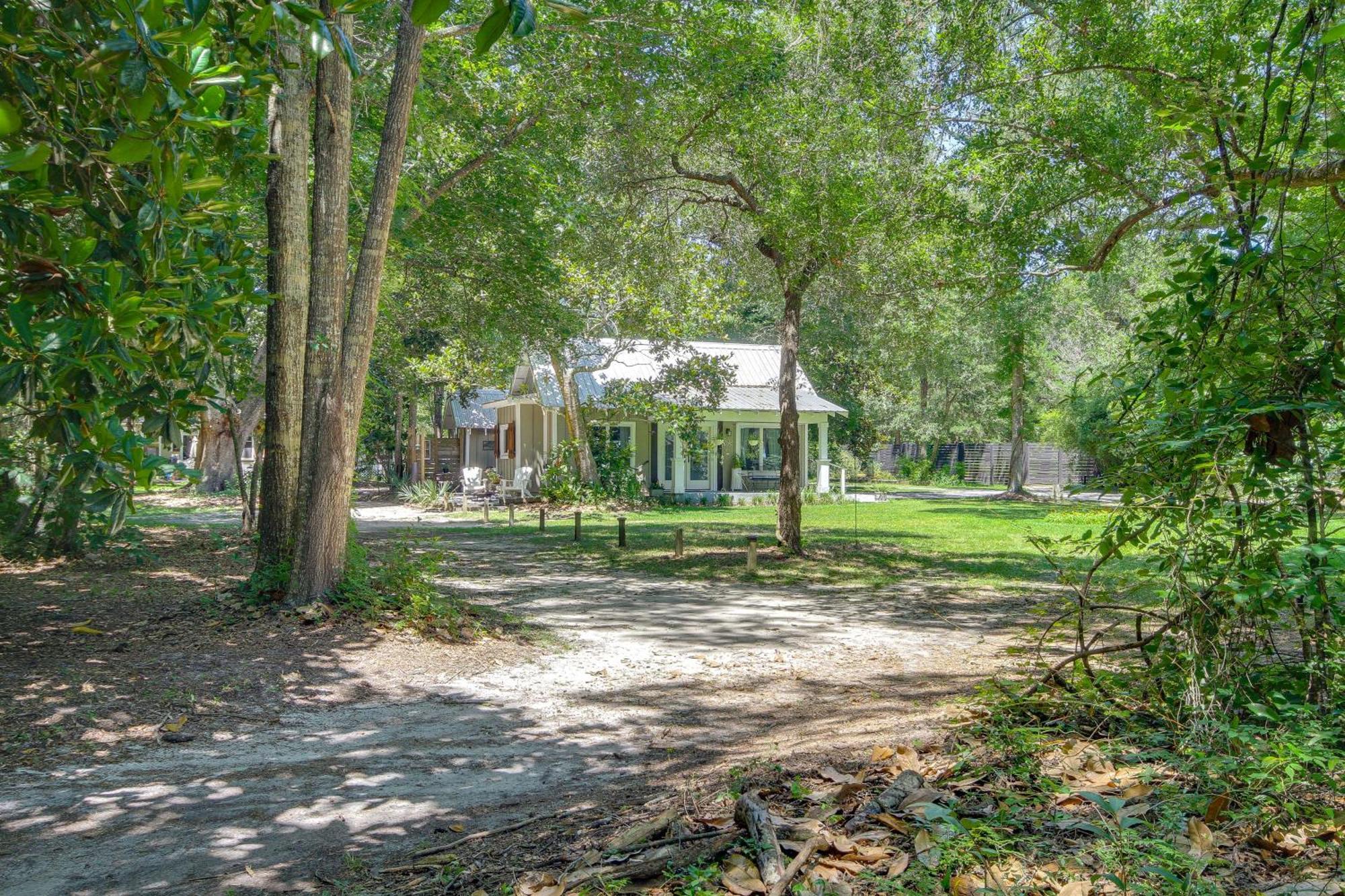 Historic Biloxi Bay Cottage With Beautiful View Ocean Springs Eksteriør billede